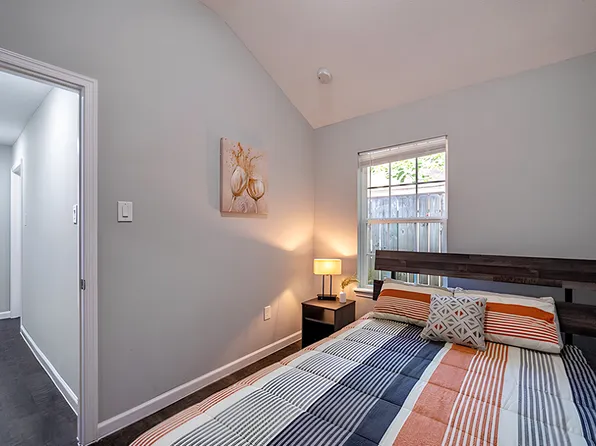 (undisclosed Address), Houston, TX 77045