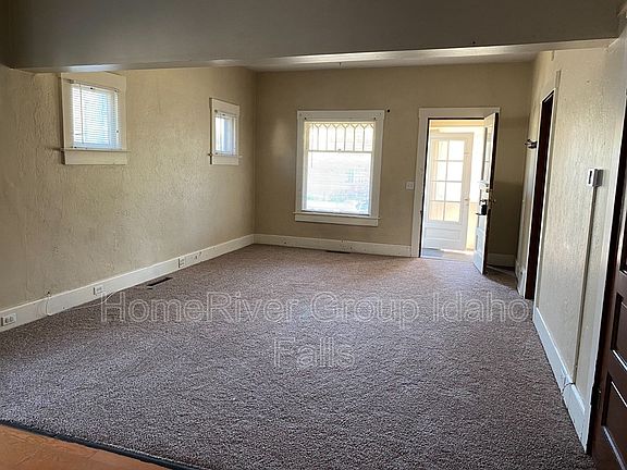 2nd image of 520 H St #1