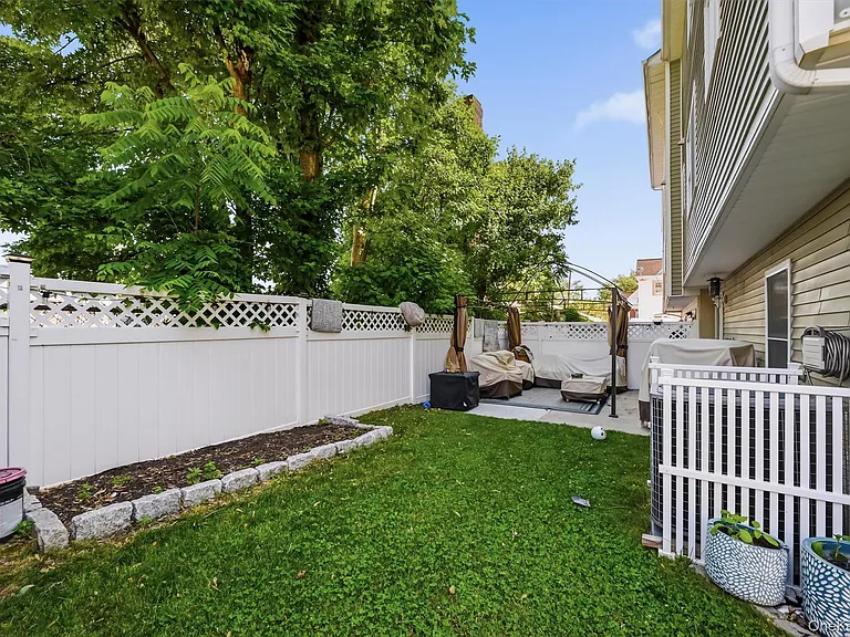 42 Leonard St — Photo 28