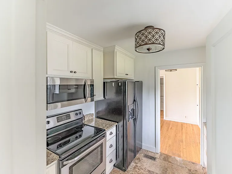 1314 Marlboro Ave — Photo 14