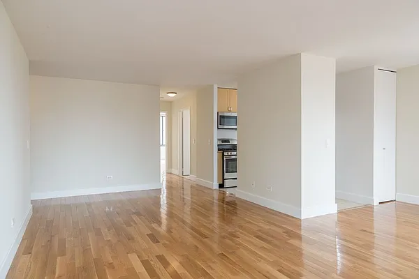 Rented by Stonehenge NYC LLC | media 2