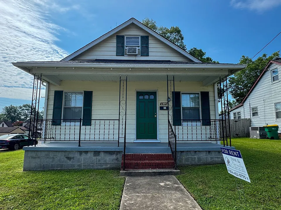 2300 Danville St