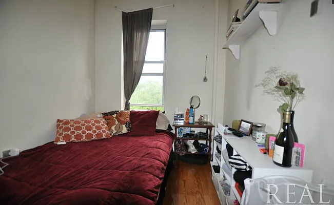 Rented by REAL New York | media 15