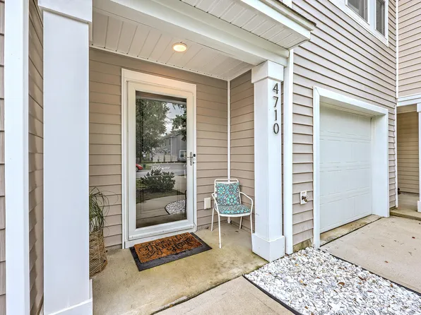 4710 Palm View Cir, North Charleston, SC 29418
