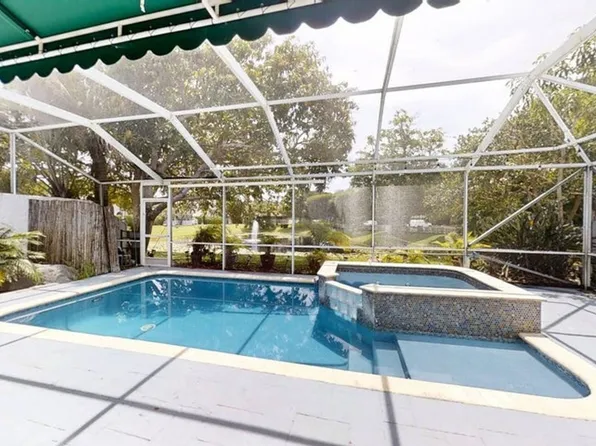 23330 La Vida Way, Boca Raton, FL 33433