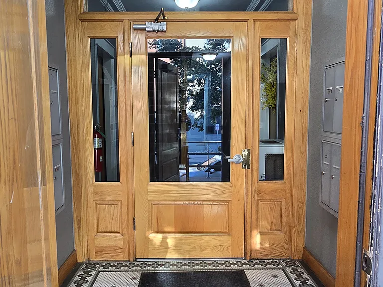 1650 N Pearl St #22 — Photo 18