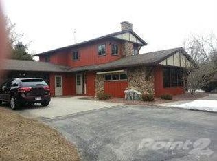 7213 Shamrock Ln, Two Rivers, WI 54241