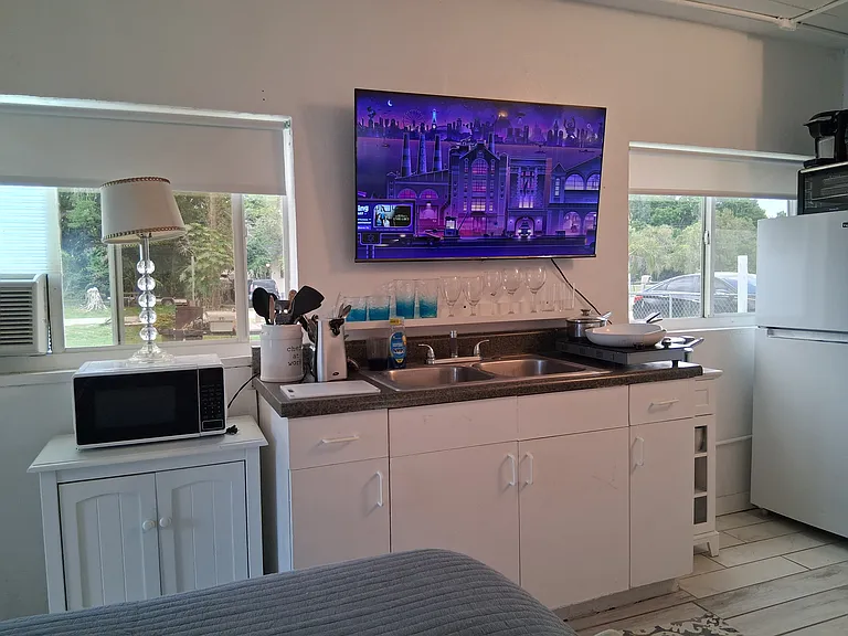 1731 Ixora Dr — Photo 6
