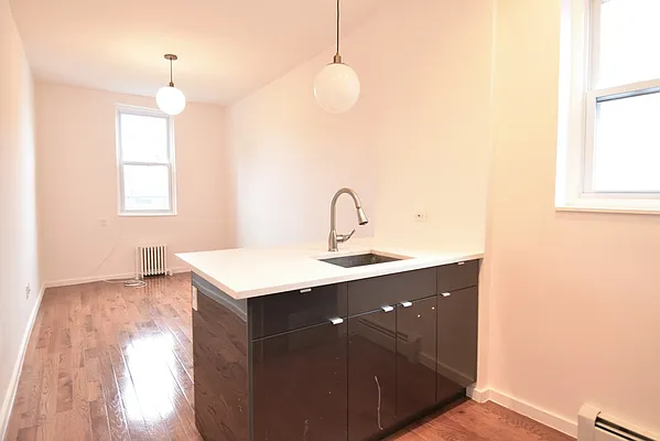 Rented by Bold New York | media 12