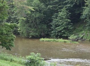 1283 Chestnut Oak Ln, Dugspur, VA 24325