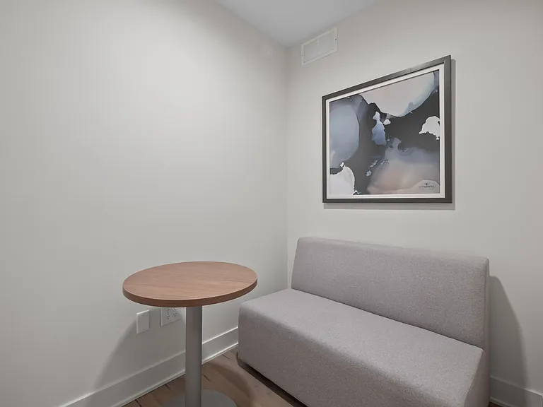 Legacy Rochester Hills Apartments — Photo 56