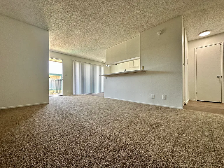 4141 Rosecrans Ave — Photo 8