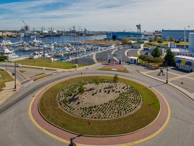 Harbor Vista at Crawford Street — Photo 20