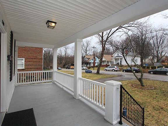 2nd image of 2719 Oakleaf Ave