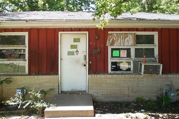 1st image of 2522 N 33rd St