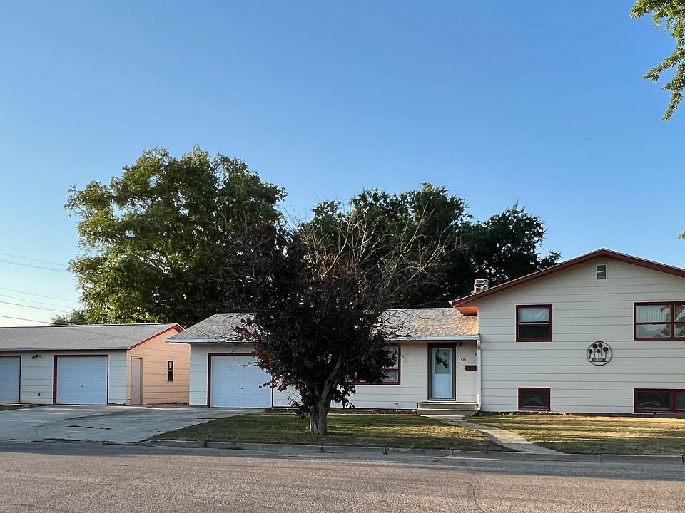 521 13th St SE, Jamestown, ND 58401 MLS 4006629 Zillow