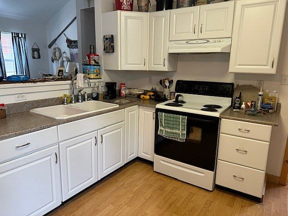 2nd image of 6145 Willow Dr
