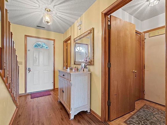 3rd image of 3611 Winding River Ct