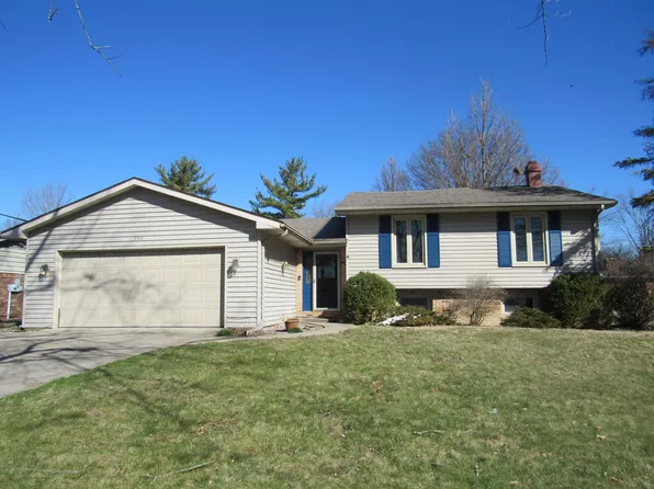 3100 W Twickingham Dr, Muncie, IN 47304