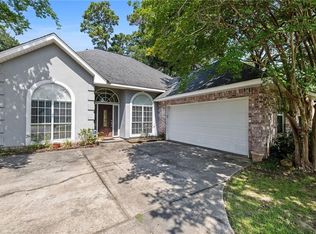 817 Harmony Ln, Mandeville, LA 70471