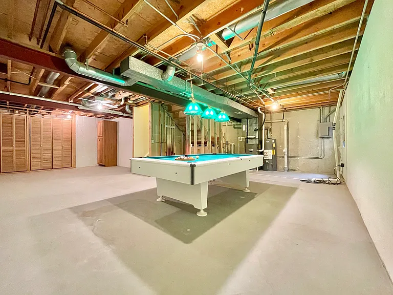 928 Stratford Ct — Photo 27