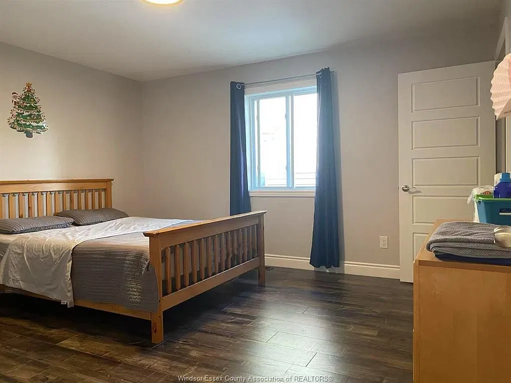 8 bed, $695 — Photo 3