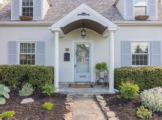 55 Oak Dr, Lansdale, PA 19446
