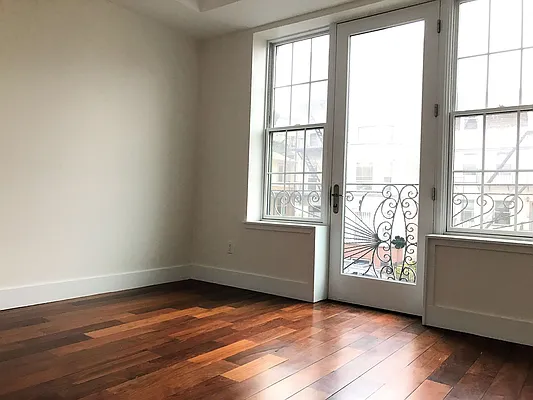 Rented by Luxor Homes & Investment Realty | media 12