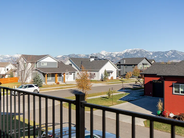 922 Windrow Dr #924 — Photo 7