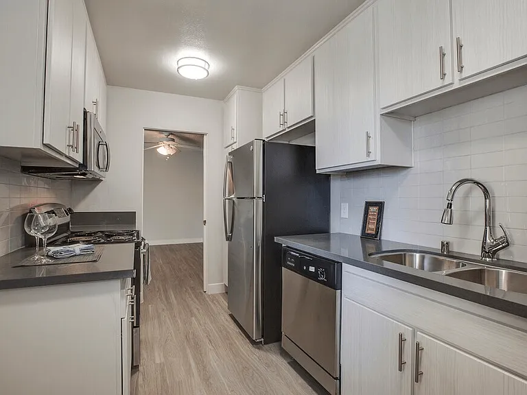 Candlewood North — Photo 14