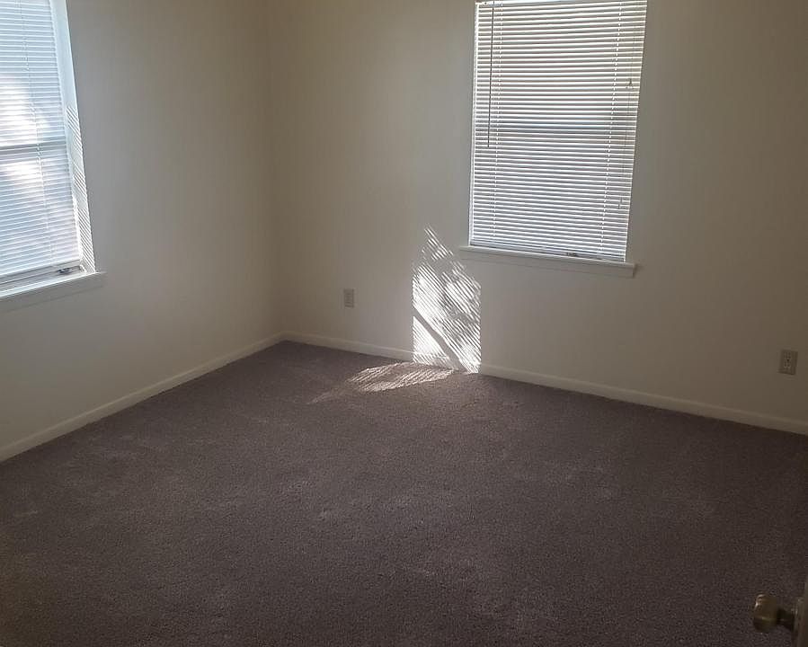 1st image of 413 Montclair Ave #A