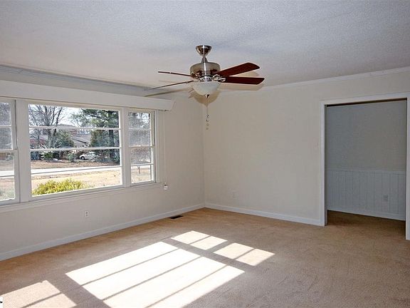 5th image of 17 Dera St