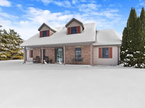 N6957 Jennifer DRIVE, Plymouth, WI 53073