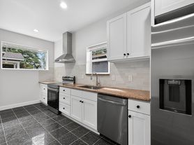 12910 74th Ave S