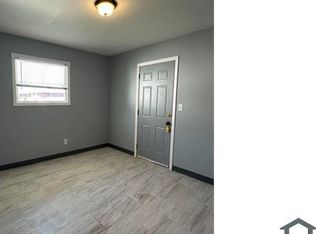 1212 E St #6, Lincoln, NE 68508
