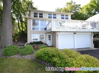 3385 Crystal Bay Rd, Wayzata, MN 55391