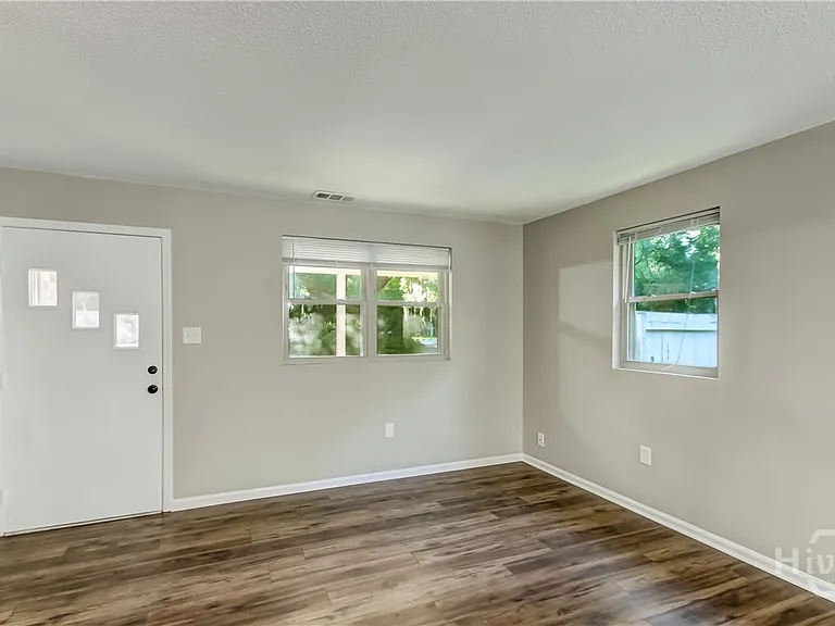 8618 Ferguson Ave — Photo 5