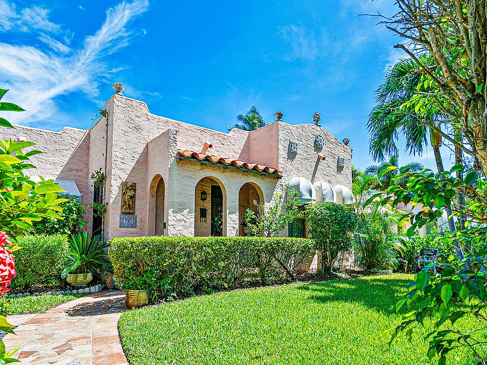 1st image of 225 Lakeland Drive