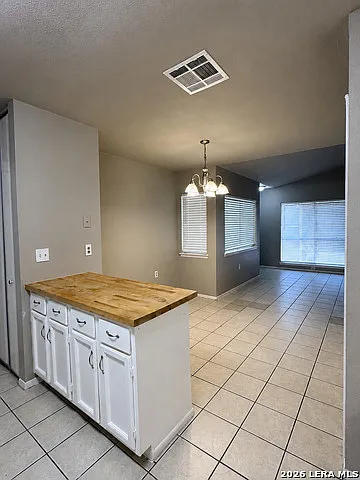 8023 Laurel Bnd — Photo 8