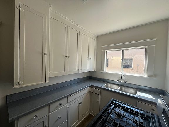 2nd image of 2955 Fir St #2955