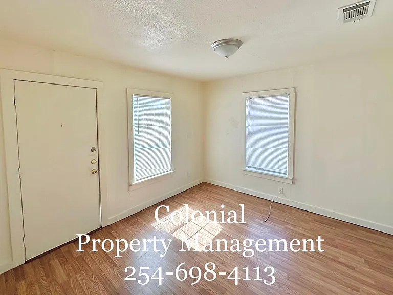 422 W Green Ave — Photo 2