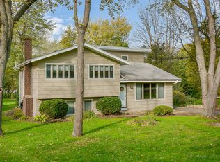 5812 Lee Ave, Downers Grove, IL 60516
