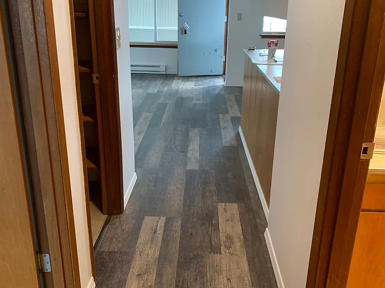 620 S Laurel St — Photo 4