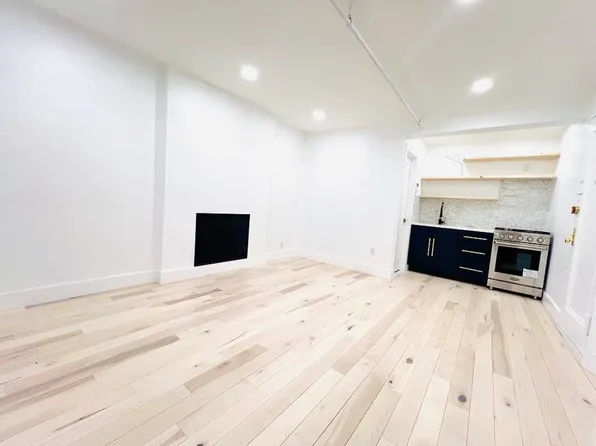 28 Lefferts Place image 1 of 10