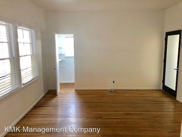 1st image of 21 26th Ave APT 3