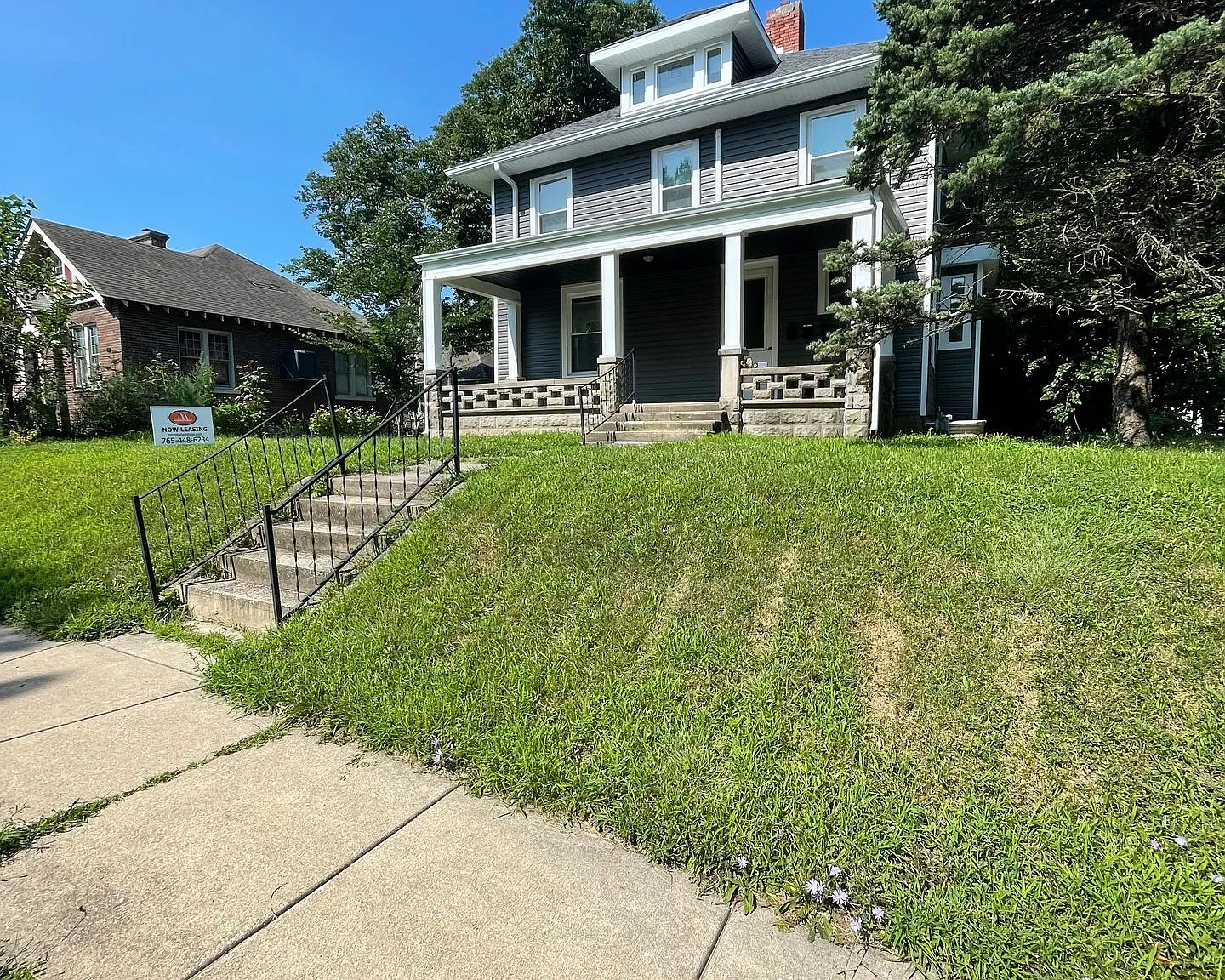 910 N 9th — Photo 2