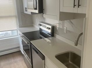 9 Moen St APT 2, Worcester, MA 01605