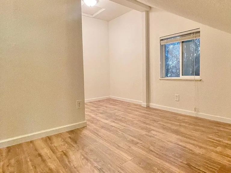1431 Jasmine Cir — Photo 7