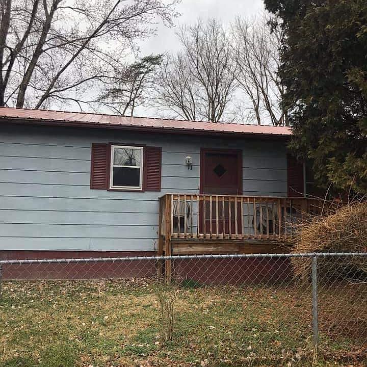 2nd image of 11 Murray Dr