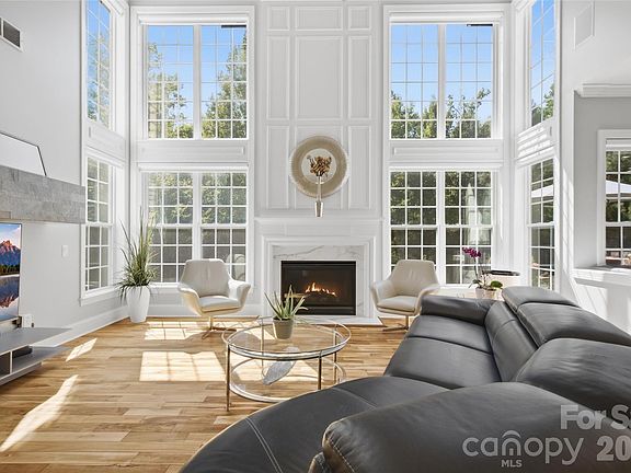 5th image of 5134 Cressingham Dr